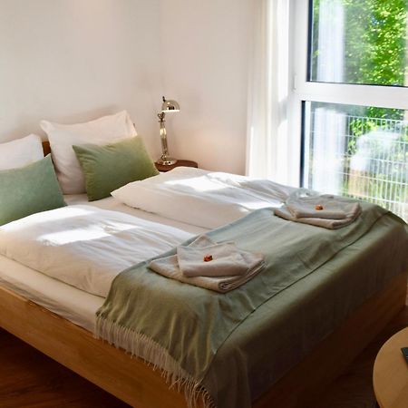 Stilvolle Wohnung Mit Balkon & Parkplatz Rostock Kültér fotó